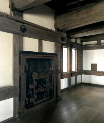 Ingressi interni protetti Castello Himeji (ph b. andreani ©mondointasca.it)
