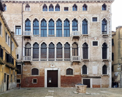 Palazzo Pesaro degli Orfei sede Museo Fortuny
