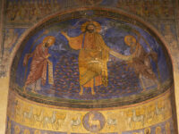 Chiesa di San Silvestro (XI-XII sec.) affresco dell'altare Cristo consegna a Pietro il rotolo della Legge (Ph. © 2022 emilio dati – mondointasca.it)