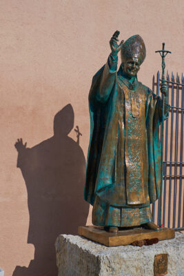 Guadagnolo Santuario della Mentorella statua di Papa Wojtyla (ph. © 2022 emilio dati – mondointasca.it)