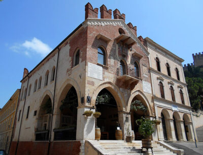 Palazzo di Giustizia (ph. Pivari.com)  