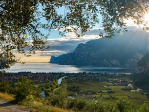 Panorama sul Lago di Garda (ph © Fabio Staropoli)
