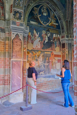 Abbazia di Vezzolano affreschi del Sepolcreto dei Rivalba (ph. © emilio dati - mondointasca.it)