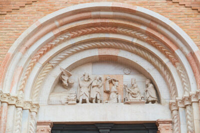 Romagna Forlì, lunetta sul portale dell'Abbazia di San Mercuriale