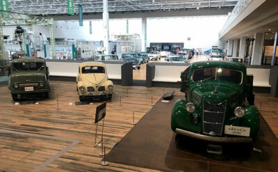 Modelli di auto al museo Toyota (ph. b. andreani © mondointasca.it)
