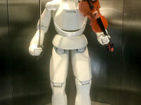 Robot violinista (ph. b. andreani © mondointasca.it)