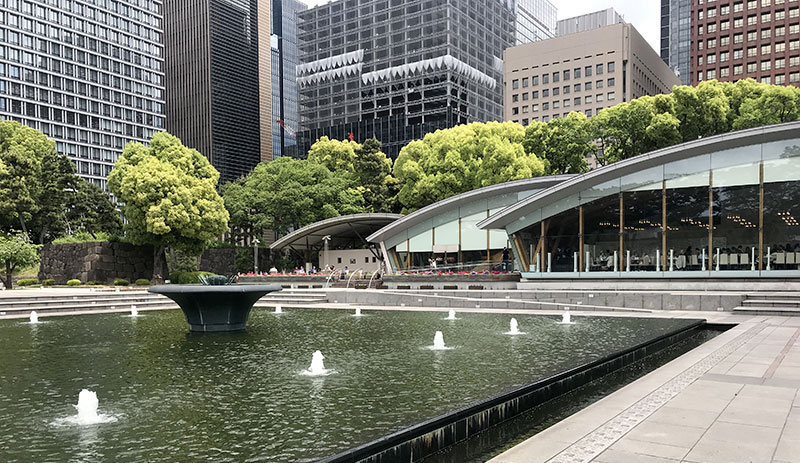 Tokyo Moderne costruzioni e giardino giapponese