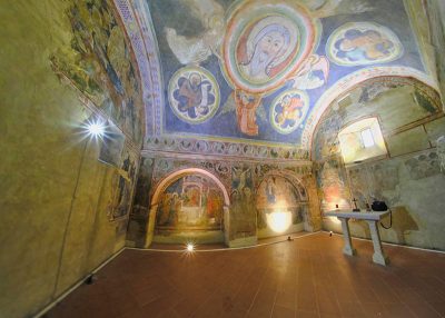 Convento di San Francesco affreschi di scuola-giottesca (ph. © 2022 emilio dati – mondointasca.it)
