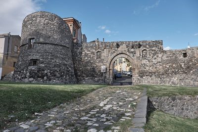 Porta Venosina (XII XIII secolo)