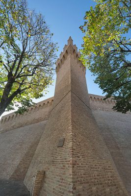 Torre dello Sperone (ph. © emilio dati – mondointasca.it)
