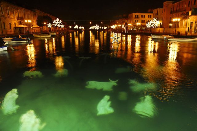 Mercatini di Natale Lago Garda - Peschiera del Garda presepe sommerso