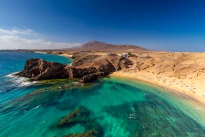 segno zodiacale Lanzarote Playa de Papagayo(@hellocanaryislands)