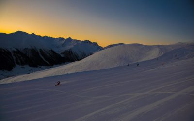 Livigno ski area sciare all'alba