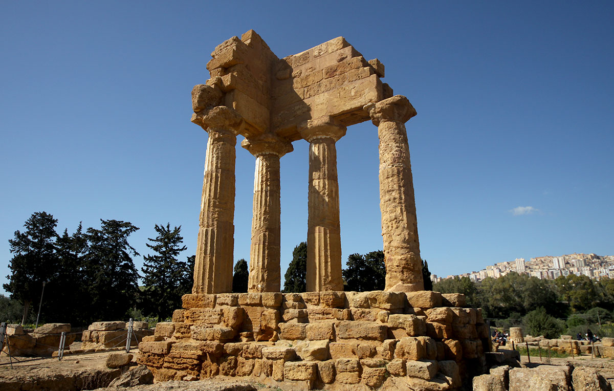 Agrigento Valle dei Templi, Tempio dei Dioscuri