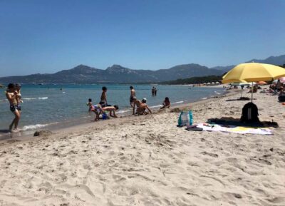 Corsica spiaggia (ph. Edoardo Stucchi - mondointasca)