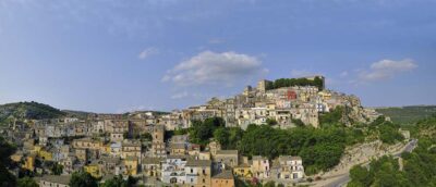 Sicilia meridionale Ragusa panorama sulla città (ph. © 2023 emilio dati – mondointasca)
