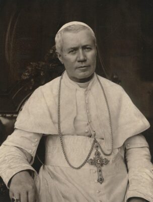 Pio X nel giorno della sua incoronazione il 9 agosto 1903