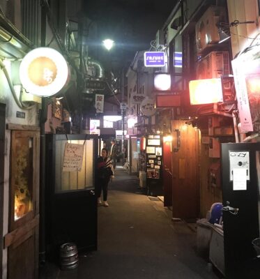Vecchia Tokyo quartiere Golden Gai