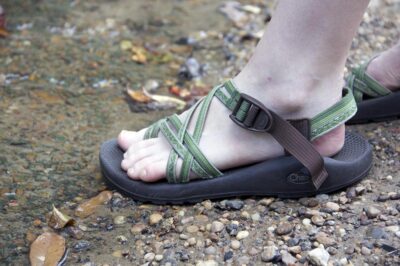 Come scegliere sandalo da trekking estivo