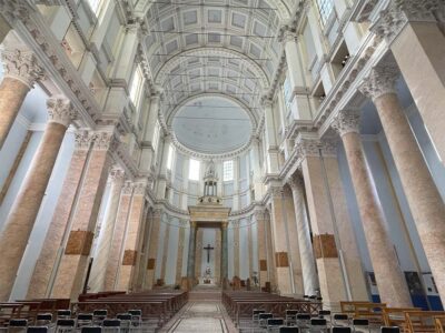 Interno Basilica Santissimo Crocefisso (ph. p.ricciardi © mondointasca.it)
