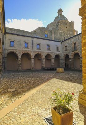 Chiesa e Convento di San Domenico - il chiostro