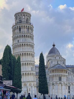 Piazza dei Miracoli, Torre di Pisa