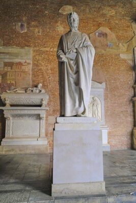 Camposanto Monumentale statua di Leonardo Fibonacci