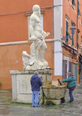 Carrara Fontana del Gigante