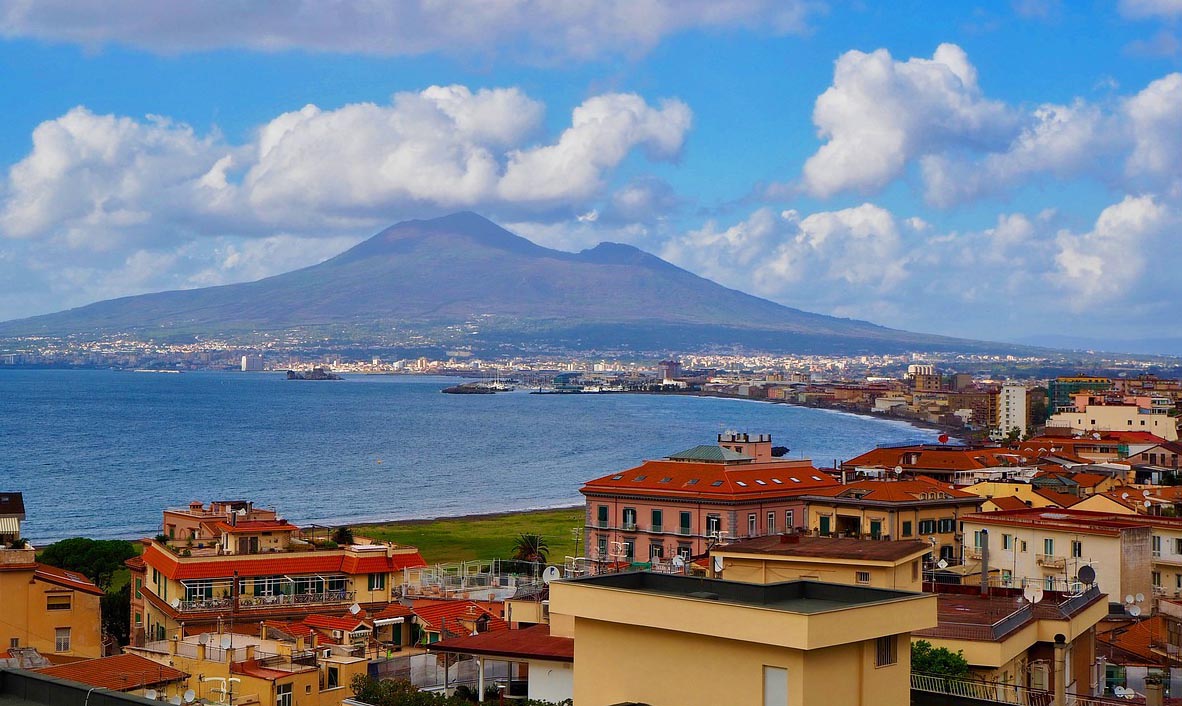 Destination Vesuvio Golfo di Napoli (Ph. Marek da Pixabay italy)