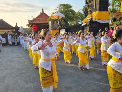 Indonesia isola Bali tempio Tanah