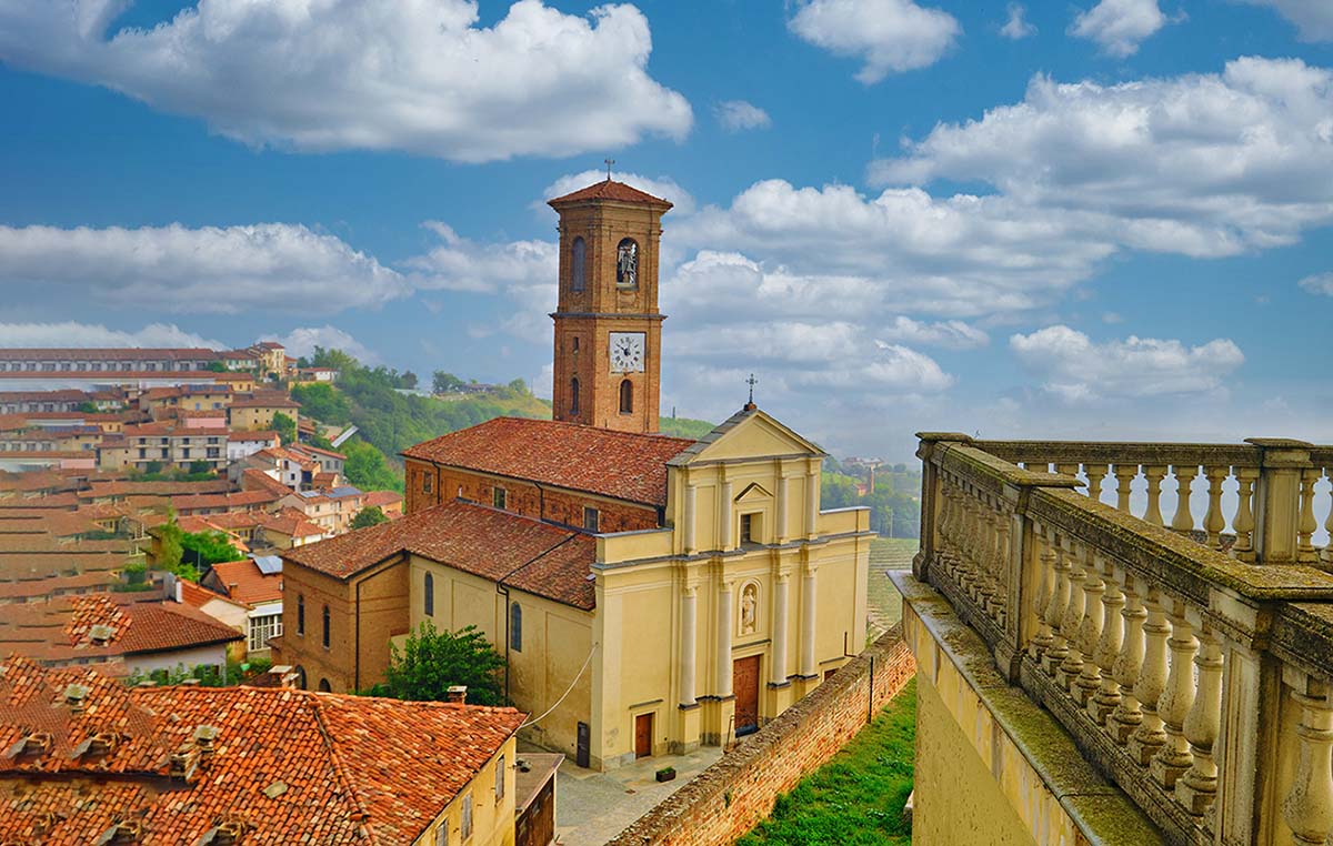 Piemonte Roero rocche Cisterna d'Asti Parrocchia