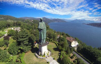 Malpensa Arona Lago Maggiore, Statua di San Carlo Borromeo