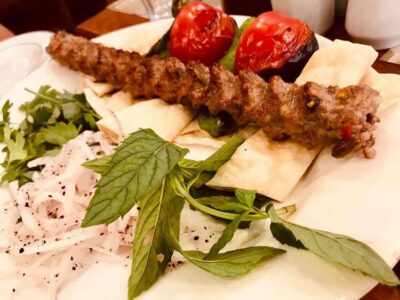 Turismo gastronomico assaporare il mondo Turchia Istanbul Kebad al pistacchio