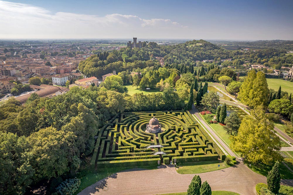 Viaggio nella natura Labirinto al Parco Giardino Sigurtà