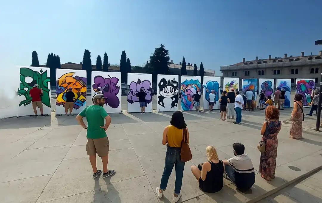 Peschiera del Garda Arilica Festival della Cultura Street Art Performance