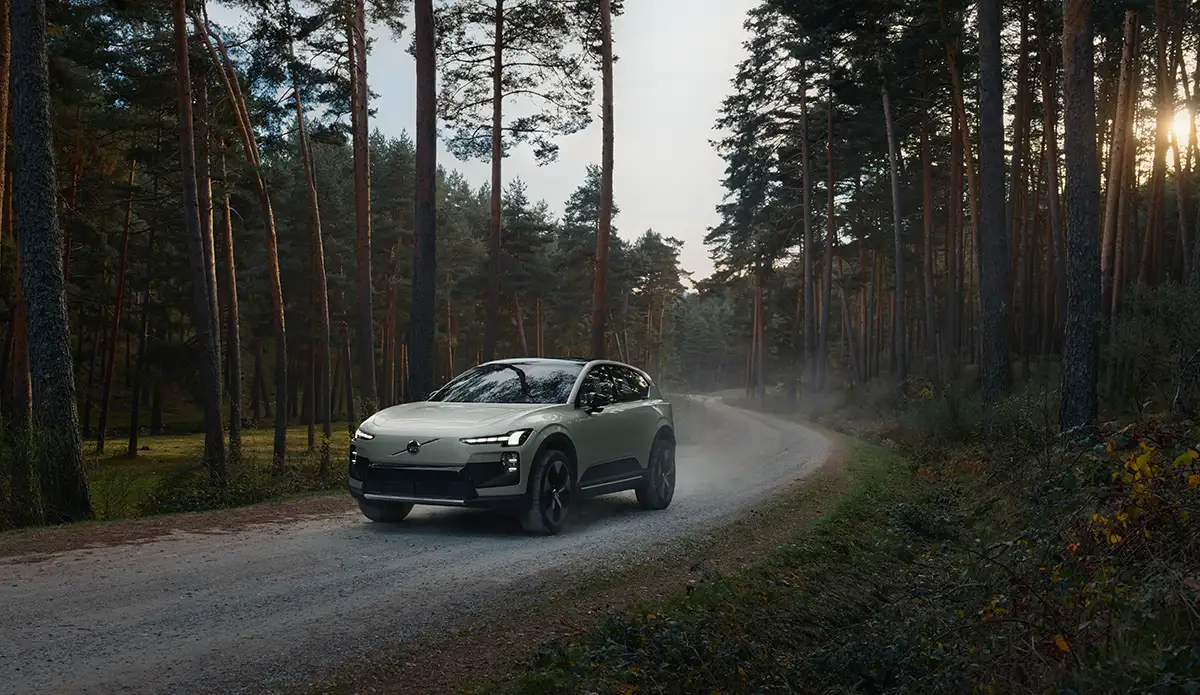 Motori & Stili di vita Volvo EX60 elettrica