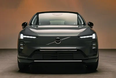 Motori & Stili di vita Volvo EX60 elettrica