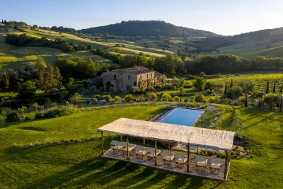 Turismo scomodo Follonico Farmhouse Siena 