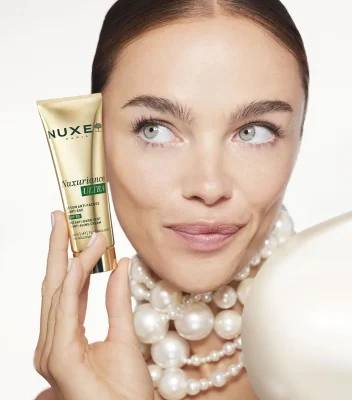 Beauty Routine Muxe Model Nuxuriance