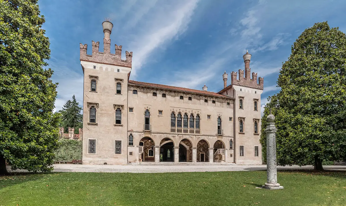 Veneto dimore storiche, Vicenza, Castello di Thiene