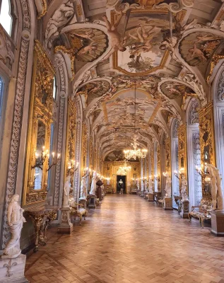 Stefano Ricci: eleganza globale nella cornice della Galleria Doria Pamphilj 1 Roma maison Stefano Ricci - Galleria Doria Pamphili