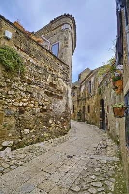 Caserta antica e moderna oltre la superba Reggia 1 Campania, Reggia di Caserta - Caserta vecchia - antica Casa Hirta
