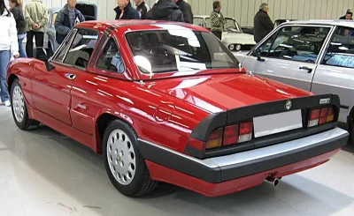 Alfa Romeo spider “Duetto”: una leggenda nata 60 anni fa 8 Alfa Romeo - Duetto -Spider - terza serie