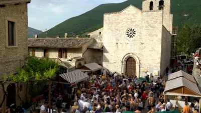 Il riscatto dei pastori nel borgo-castello: a Vallo di Nera trionfano la biodiversità e i 40 anni di Slow Food 3 Umbria, Valnerina, Val di Nera, Fior di Cacio 2026, Slow Food