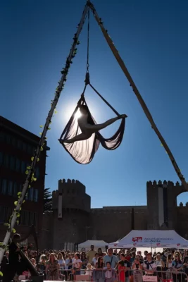 Ávila e il Viaggio nel Tempo: la Magia del Mercado de Las Tres Culturas 13 Ávila Giornate Medievali, Mercado de las Tres Culturas 2026, Feste medievali Spagna, Mura di Ávila UNESCO,