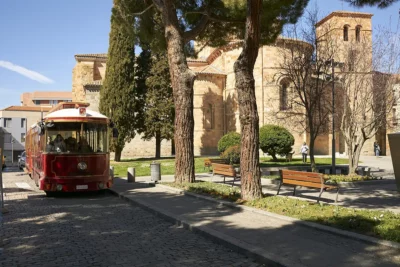 Ávila e il Viaggio nel Tempo: la Magia del Mercado de Las Tres Culturas 8 Ávila Giornate Medievali, Mercado de las Tres Culturas 2026, Feste medievali Spagna, Mura di Ávila UNESCO,