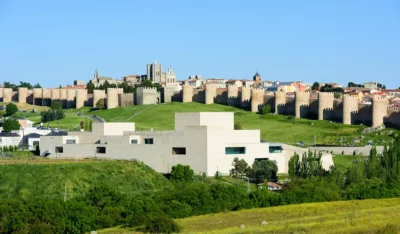 Ávila e il Viaggio nel Tempo: la Magia del Mercado de Las Tres Culturas 11 Ávila Giornate Medievali, Mercado de las Tres Culturas 2026, Feste medievali Spagna, Mura di Ávila UNESCO,