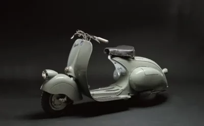 Vespa: 80 anni di mito in viaggio tra cinema, libertà e Made in Italy 4 Vespa icona del Made in Italy, itinerari in Vespa, raduni Vespa, viaggiare in Vespa