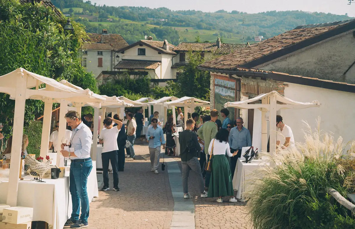 Cantine aperte Oltrepo' pavese vendemmia 2026, eventi enogastronomici autunno, turismo del vino, enotour Italia, degustazioni cantine aperte,