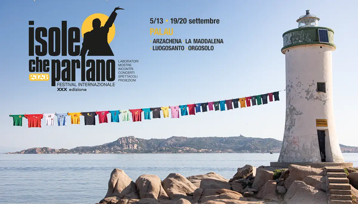 Isole che Parlano 2026, manifesto Isole che Parlano 2026, festival Sardegna settembre, eventi Palau La Maddalena, turismo culturale Gallura,